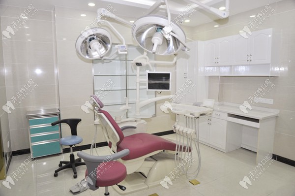 种植牙的诊疗室