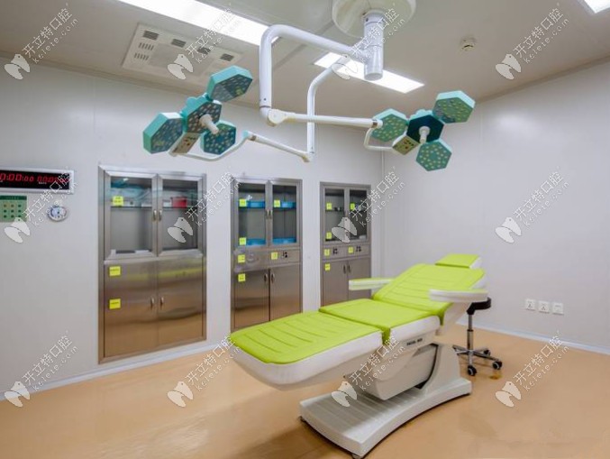 东莞好佰年口腔种植牙手术室环境