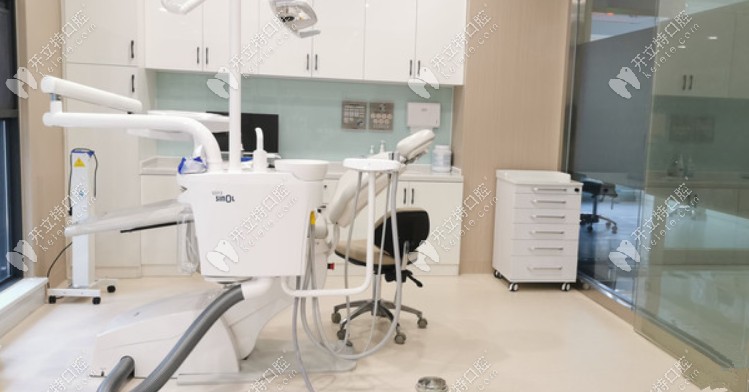 贵阳南明区牙博士口腔诊疗室及牙椅