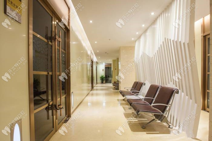 医院的科室走廊环境