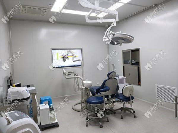 成都科瓦齿科专门的种植牙手术室