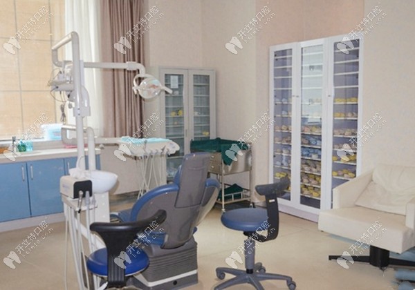 乌鲁木齐美奥口腔的诊室图片