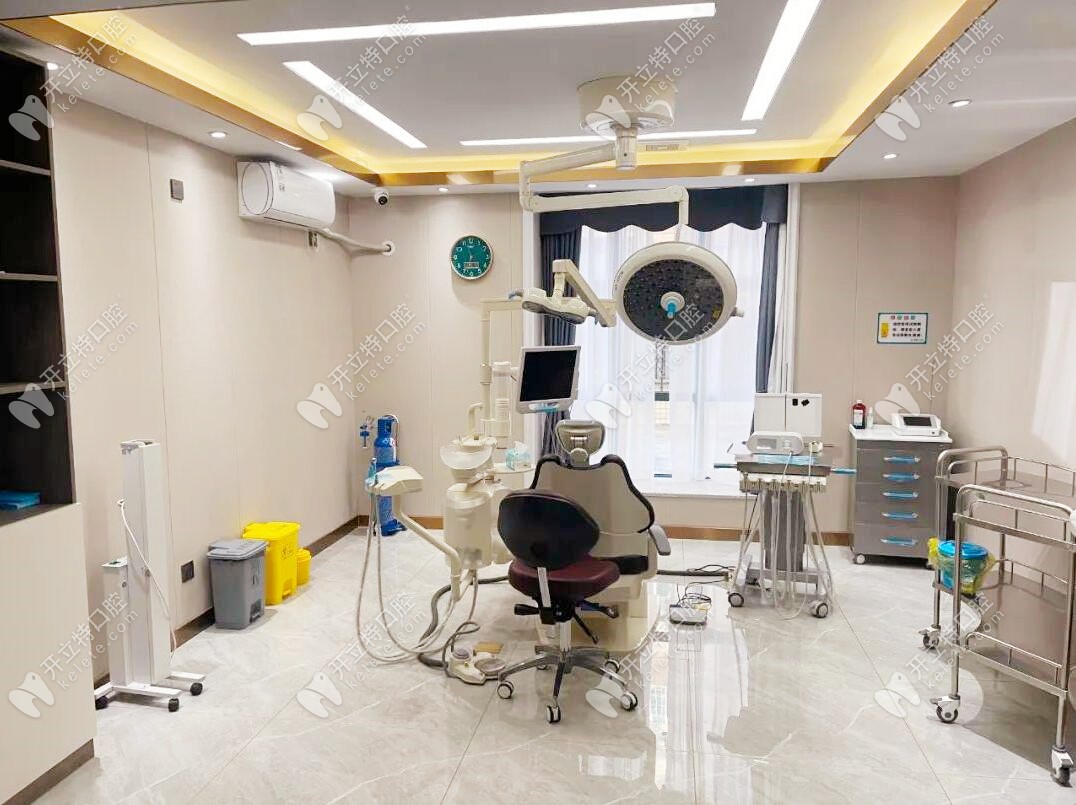 门诊设置有专用的种植手术室