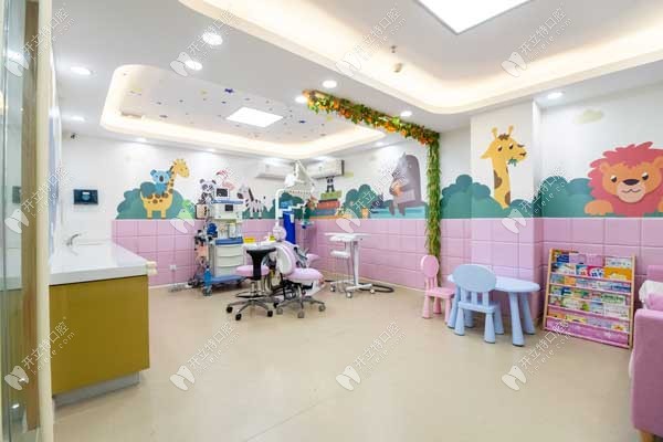 佛山愛(ài)頓口腔兒童診室