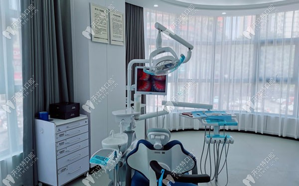 重庆开州区牙博仕口腔诊疗室