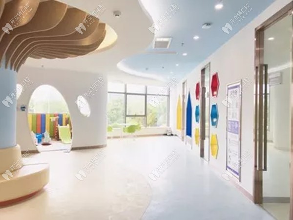三亞泰康拜博口腔醫(yī)院兒童診室