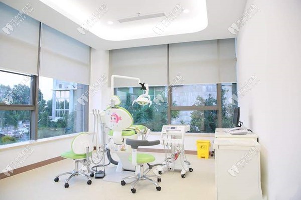三亞泰康拜博口腔醫(yī)院診室