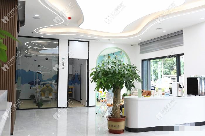 惠州至上德口腔大廳環(huán)境