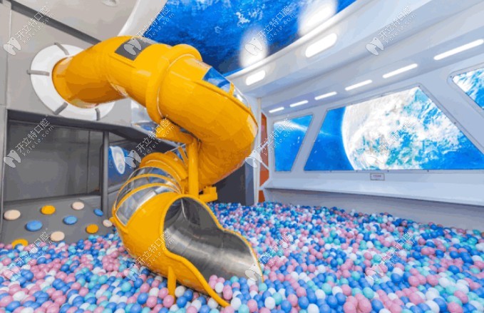 蘇州極橙齒科娛樂區(qū) (2)