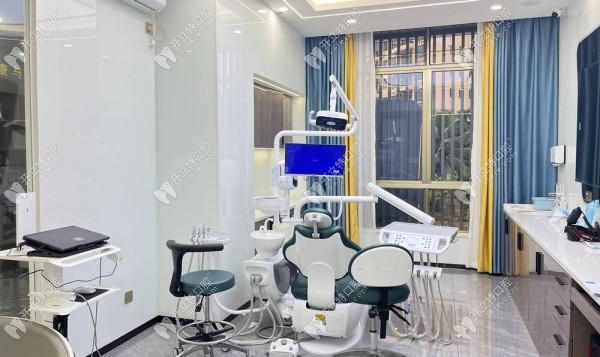 ?？诔C植美龍華口腔診室2