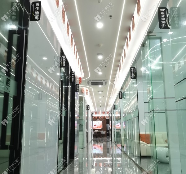 海口矯植美龍華口腔診室走廊