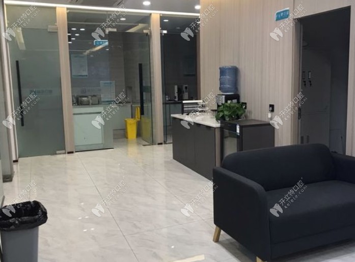 重慶江津益爾澤志口腔門診部休息區(qū)