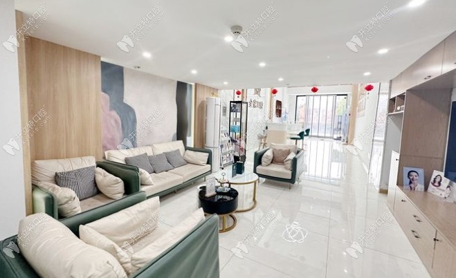 武漢全家口腔休息區(qū)