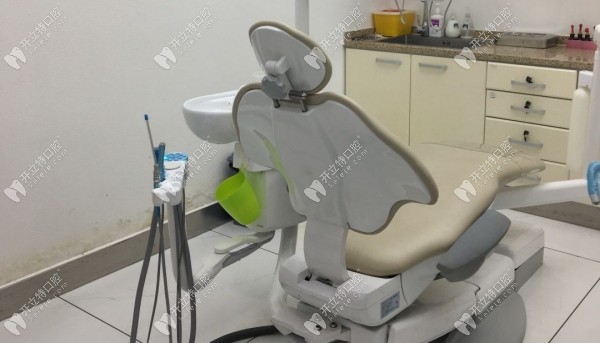 秦皇島柯伊諾爾口腔診室2