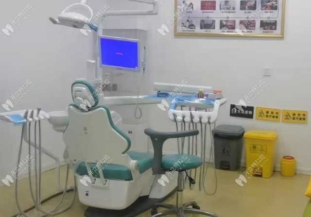 重慶重生口腔牙椅