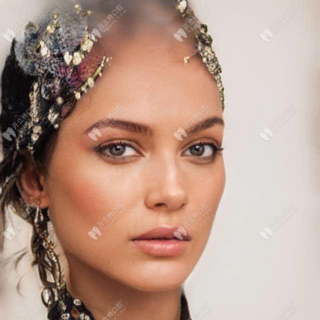 威海牙科診所哪家好?舒好口腔成立20年精于種植/專于矯正