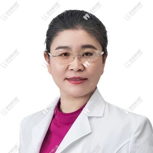 正畸醫(yī)生黃巖