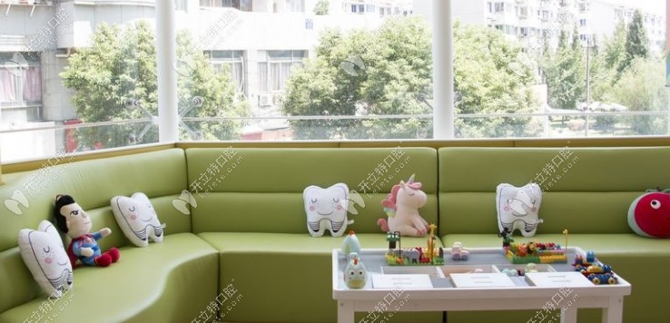 臺州黃巖牙博士口腔休息區(qū)