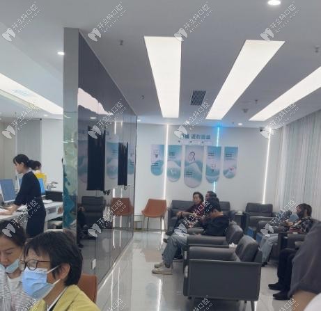 深圳沙井格伦菲尔口腔怎么样?正规资质,专攻穿颧种植+矫正