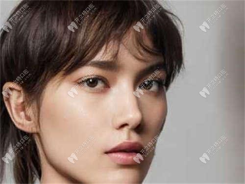 杭州牙齒矯正多少錢?美奧口腔金屬托槽矯正價(jià)格低到7800元