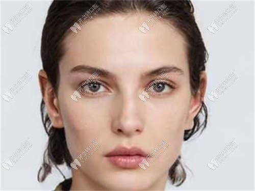 二氧化锆牙和全锆牙哪个好?这有全锆牙和二氧化锆牙的区别