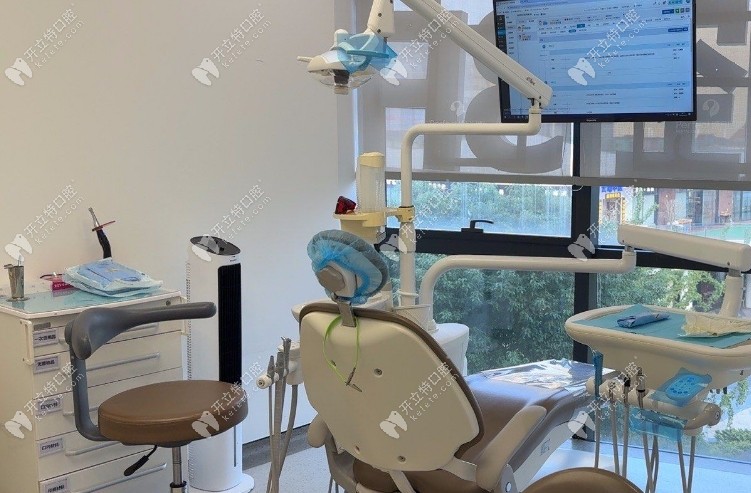 杭州博凡口腔西溪門診店診室1