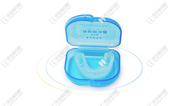 ETA早期牙齒矯正器
