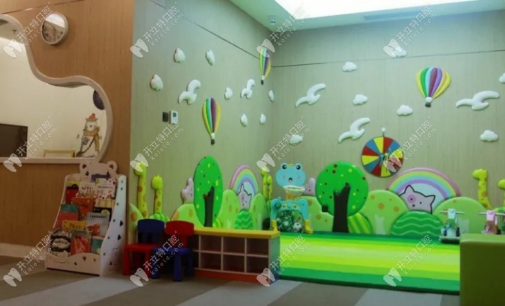 天津美澳口腔河西環(huán)湖店兒童游樂區(qū)