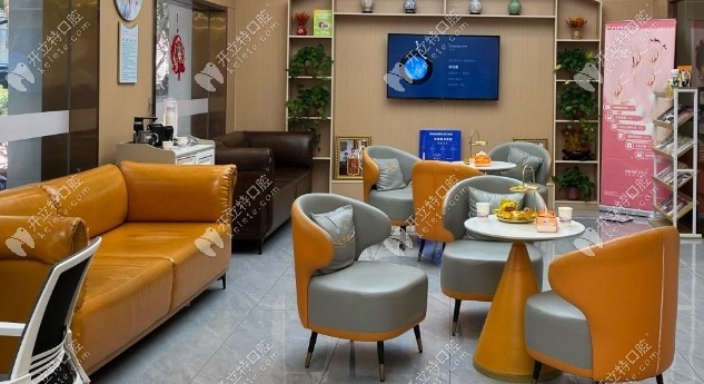 20251027462267.jpg 休息區(qū).jpg