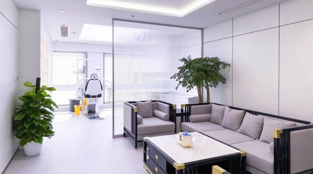 杭州雅莱口腔杭州东站店营业时间