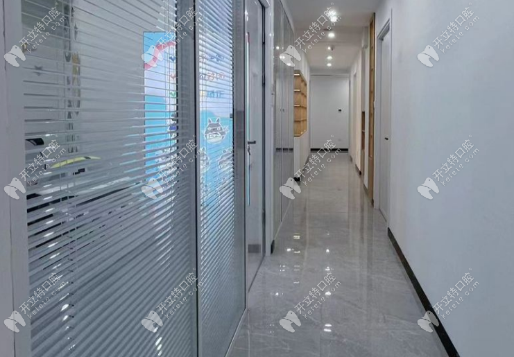 锦州咿呀天兴口腔走廊