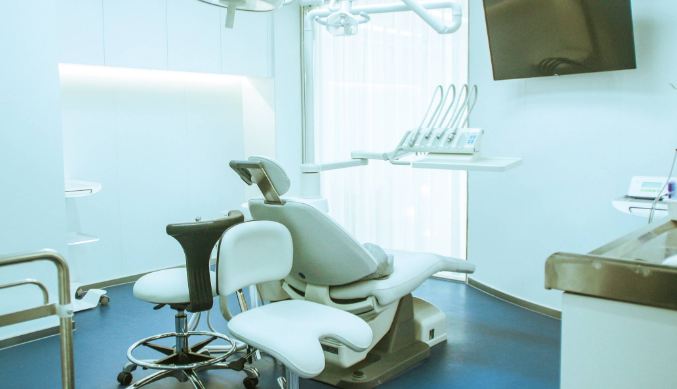 珠海諾貝爾口腔新香洲店靠譜嗎?正規(guī)靠譜連鎖牙科,種植矯正雙擅長也無隱形消費(fèi)