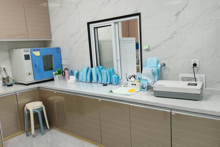 泉州市泉口口腔門診部消毒室