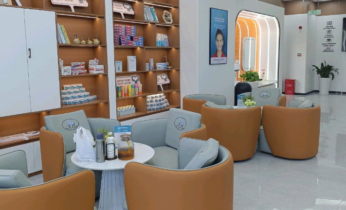 三、愛齒邦口腔湘陰店醫(yī)生團(tuán)隊(duì)經(jīng)驗(yàn)比較豐富，技術(shù)可靠