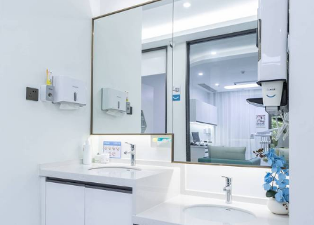 五、鄞州德立聯(lián)合口腔服務(wù)體驗有哪些優(yōu)缺點？