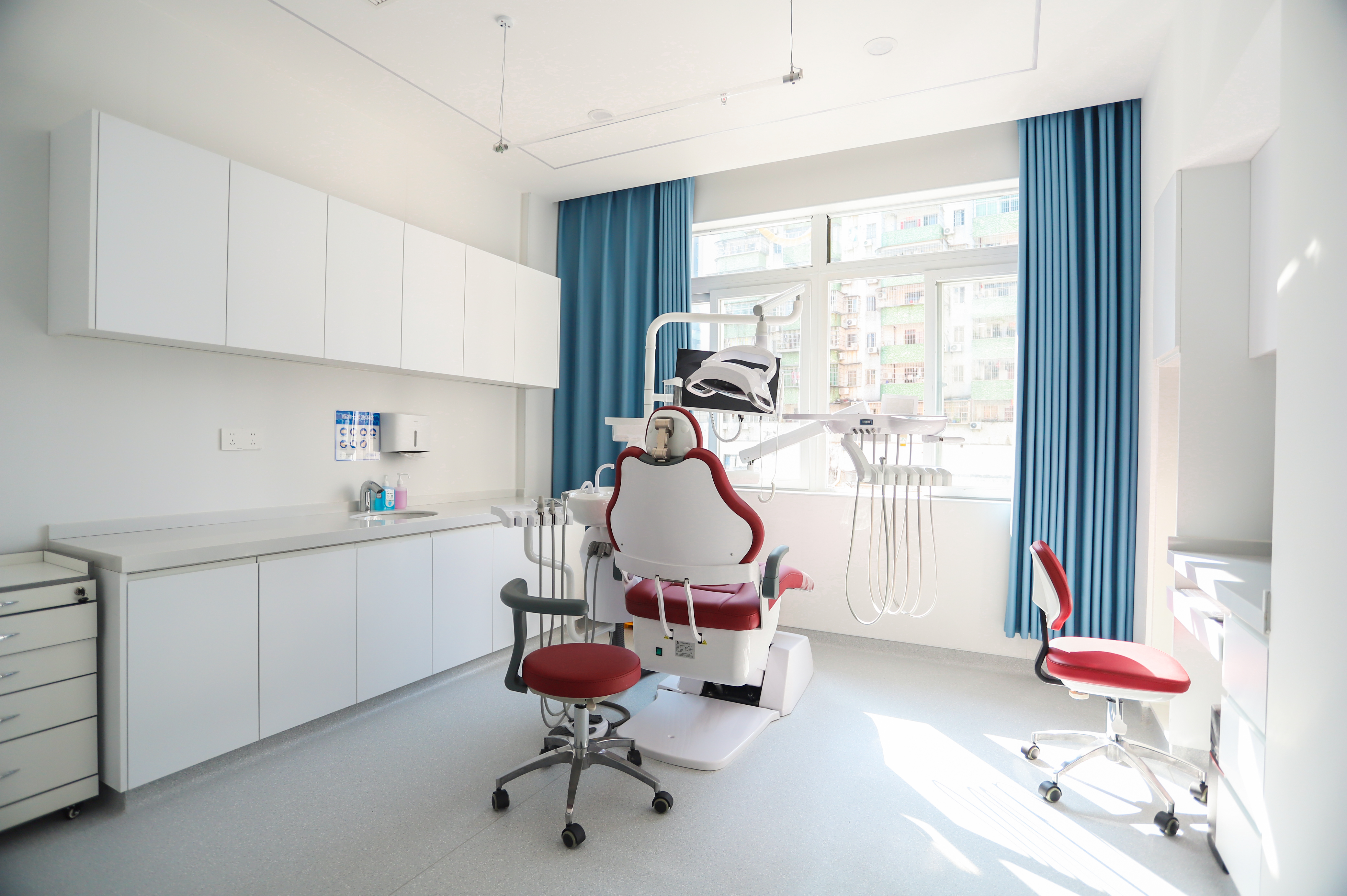 主力板塊二：牙齒矯正 —— 從兒童早期干預(yù)到成人隱形