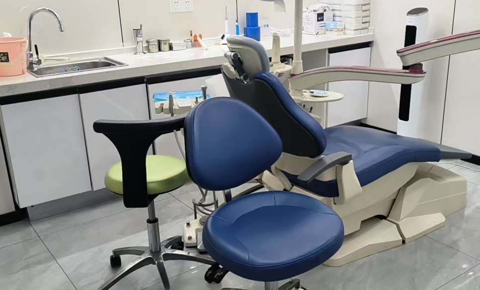 臨滄擎天口腔診所