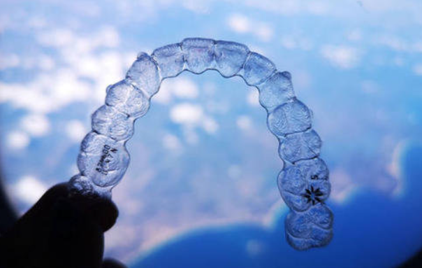 南通中諾口腔醫(yī)院擅長哪些項目？真實測評：即刻種植+隱形矯正技術獲衛(wèi)健委認證