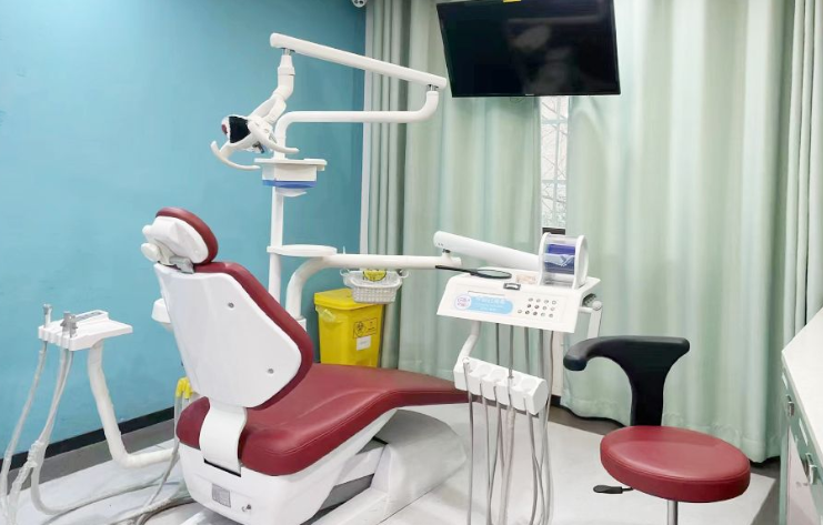 二、種植牙3680元起？?jī)r(jià)格體系與項(xiàng)目詳情