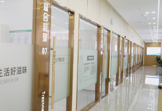 六、結(jié)尾點題：深圳鼎植5家地標(biāo)店，比較好醫(yī)生坐鎮(zhèn)，整容黨看牙更省心