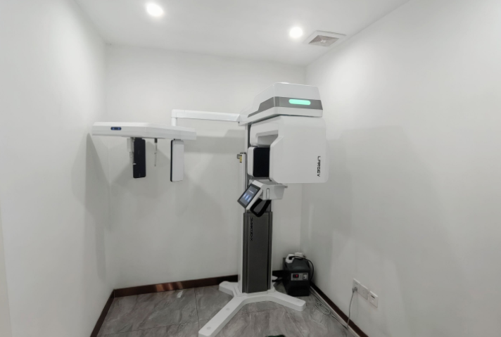 二、從醫(yī)生團(tuán)隊(duì)看，上海諾貝川口腔慶陽(yáng)分店醫(yī)生靠譜嗎？