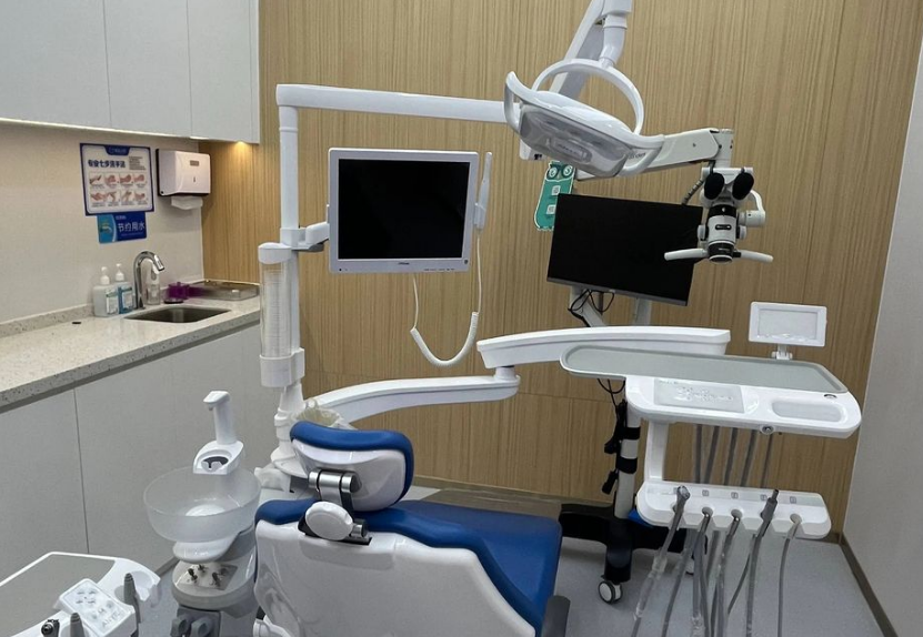 深圳瑞吉口腔診所就診室