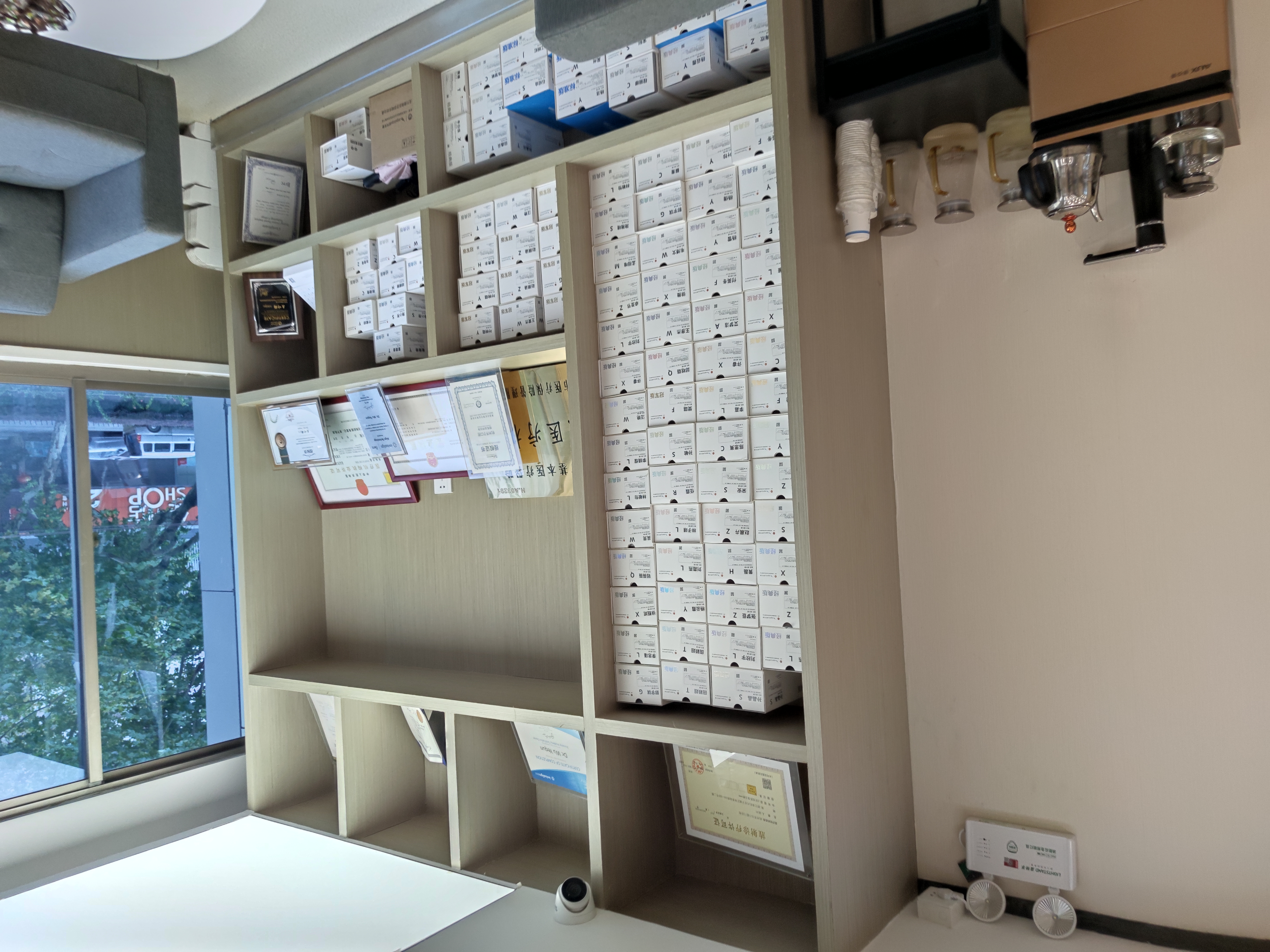 二、智齒發(fā)炎與急癥處理：突發(fā)狀況隨時(shí)沖杭州齊爾口腔www.ardc-srvc.com