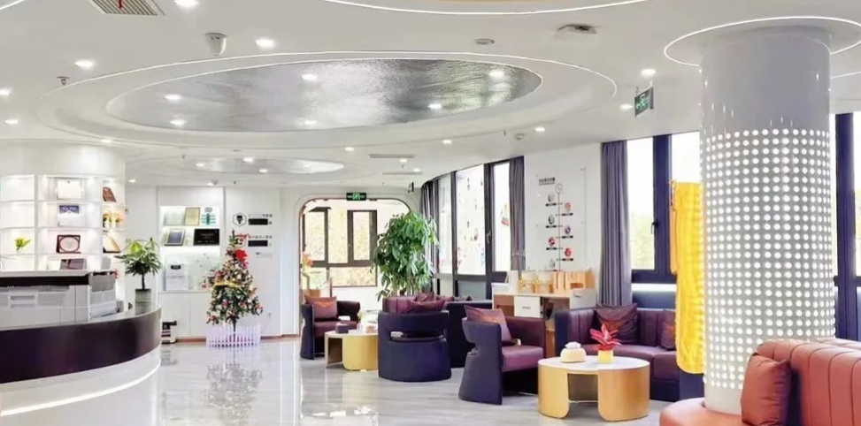 二、寺云口腔到底什么來頭？背景扒一扒