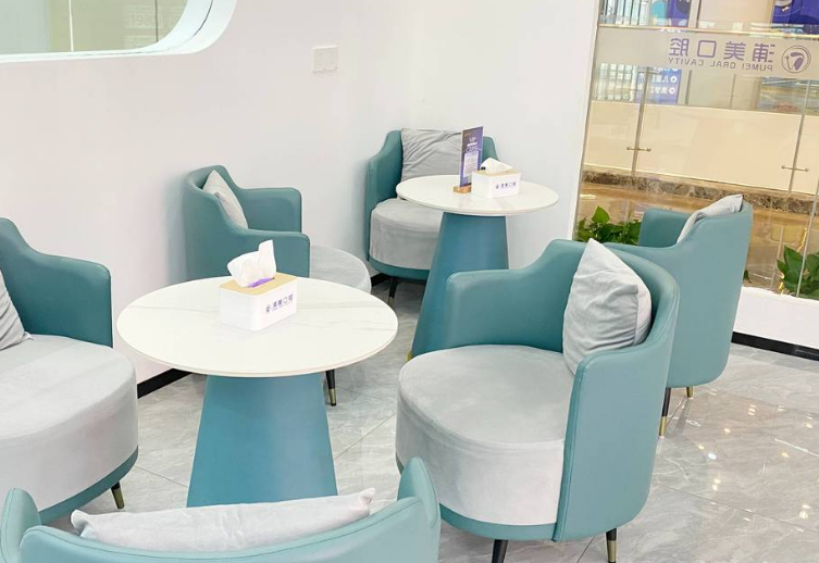 揚(yáng)州浦美口腔診所休息區(qū)