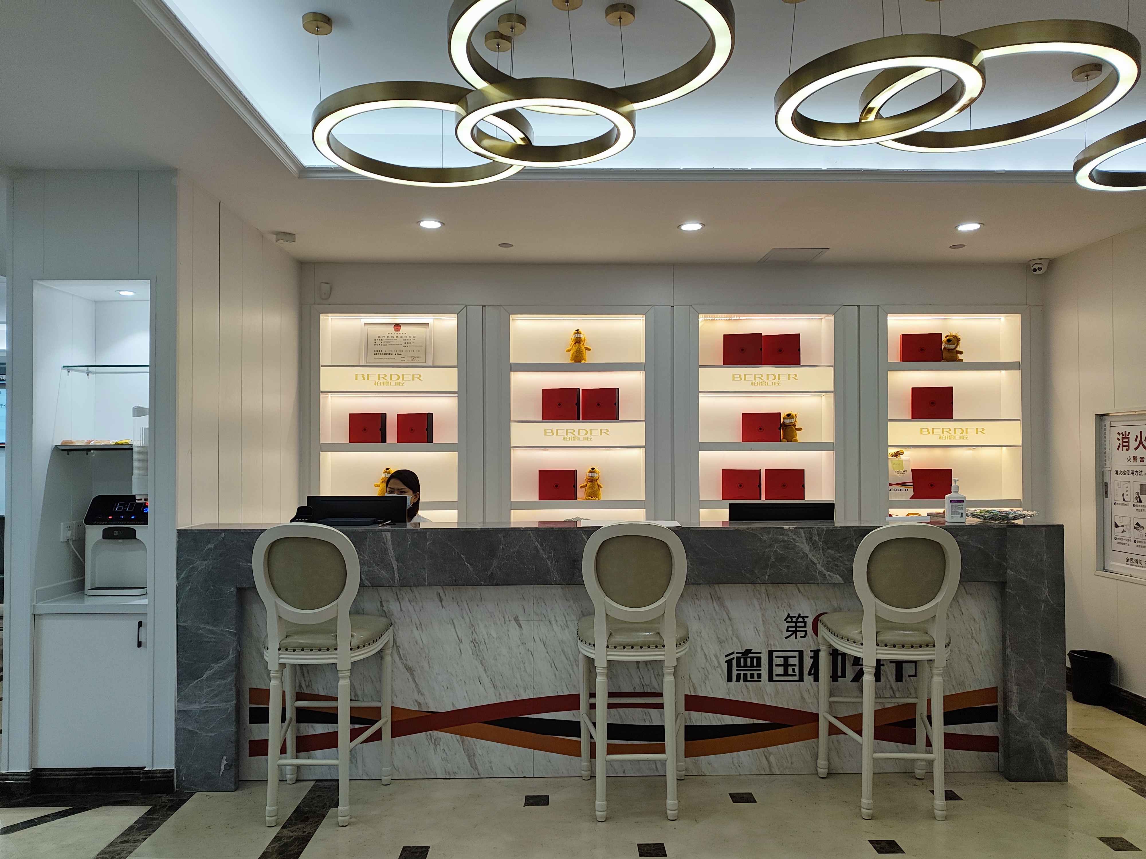 廣州柏德口腔3-4月省錢攻略：德國植體買1送1，這波羊毛怎么薅？