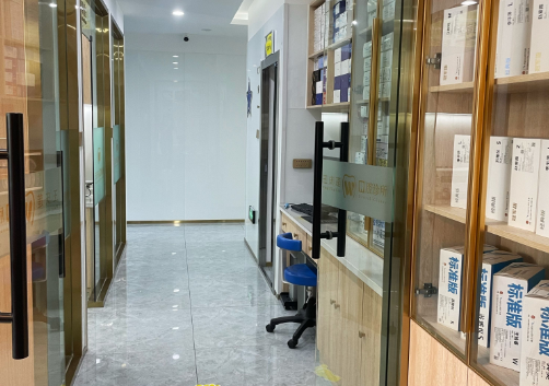 四、烏魯木齊黎興口腔種植牙價(jià)格貴不貴？2280元起是什么情況？