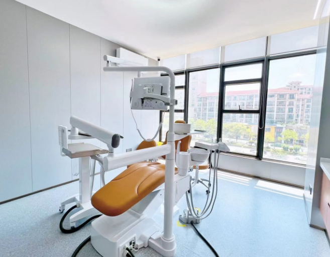 上饒市美富口腔門診就診室