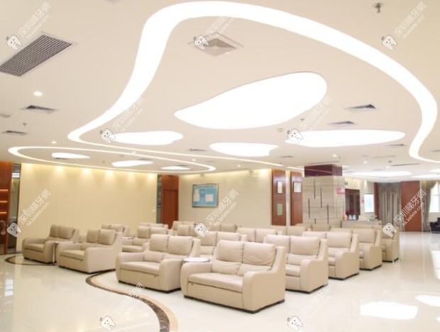 深圳愛康健口腔羅湖總院香港人熱門項目睇真D